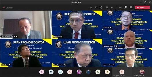 ujian Promosi Doktor Fikri Karim