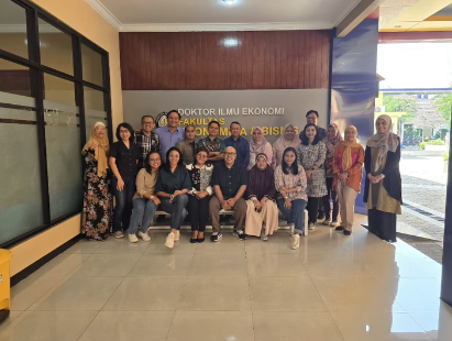 PhD Accounting Club “Teori Sosial dalam Penelitian Kualitatif”